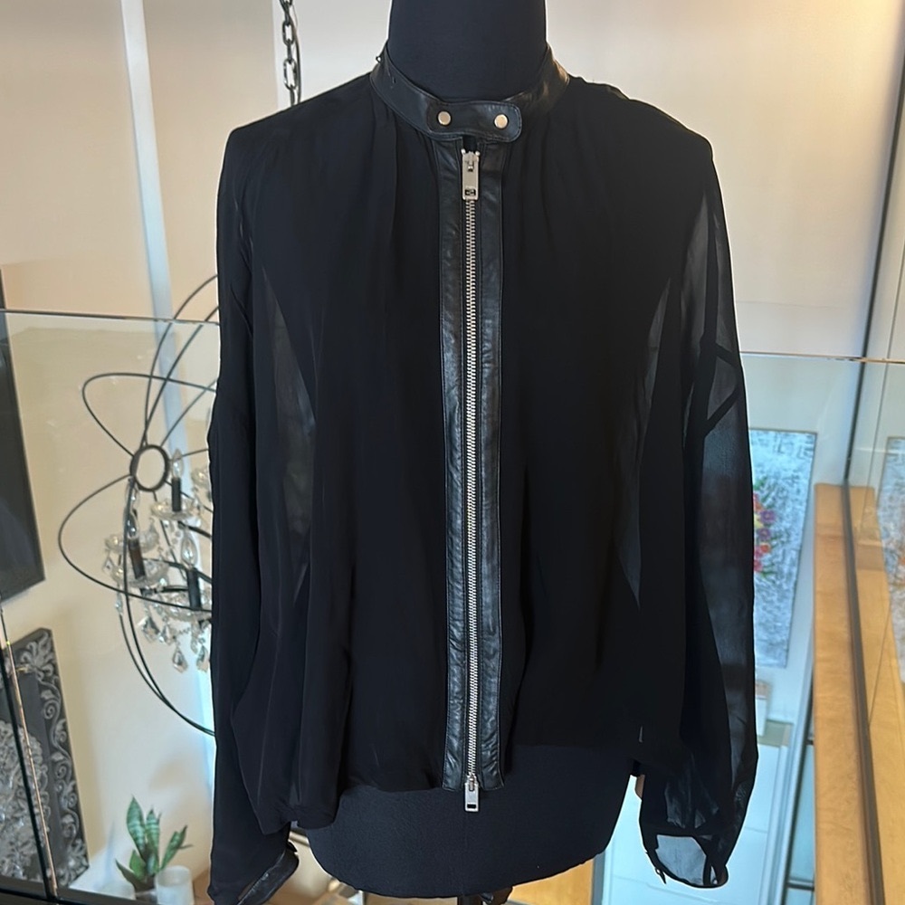 Diesel Black Leather Jacket with Zipper and Long Sleeves
